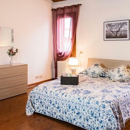 Al Borghetto Apartment Adria Bagian luar foto