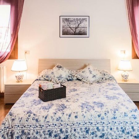 Al Borghetto Apartment Adria Bagian luar foto